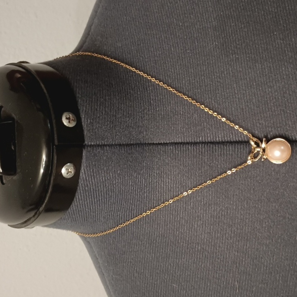 vintage gold tone small faux pearl pendant necklace